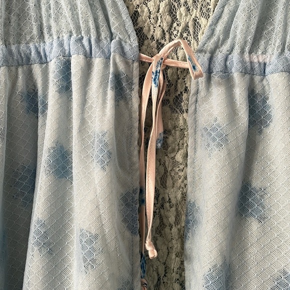 WE ARE HAH Double Reversible Robe - Picture 7 of 14